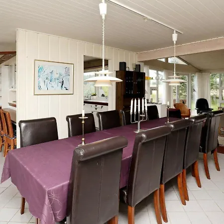 Five-bedroom Holiday In