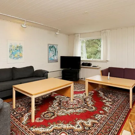 Five-bedroom Holiday In Saltum