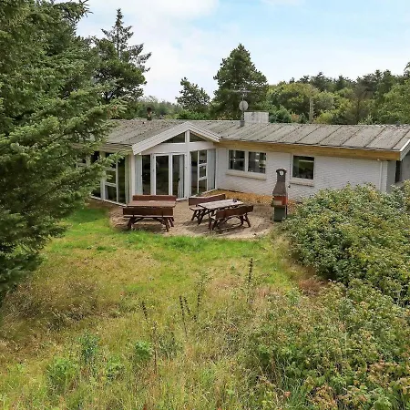 Five-bedroom Holiday In *